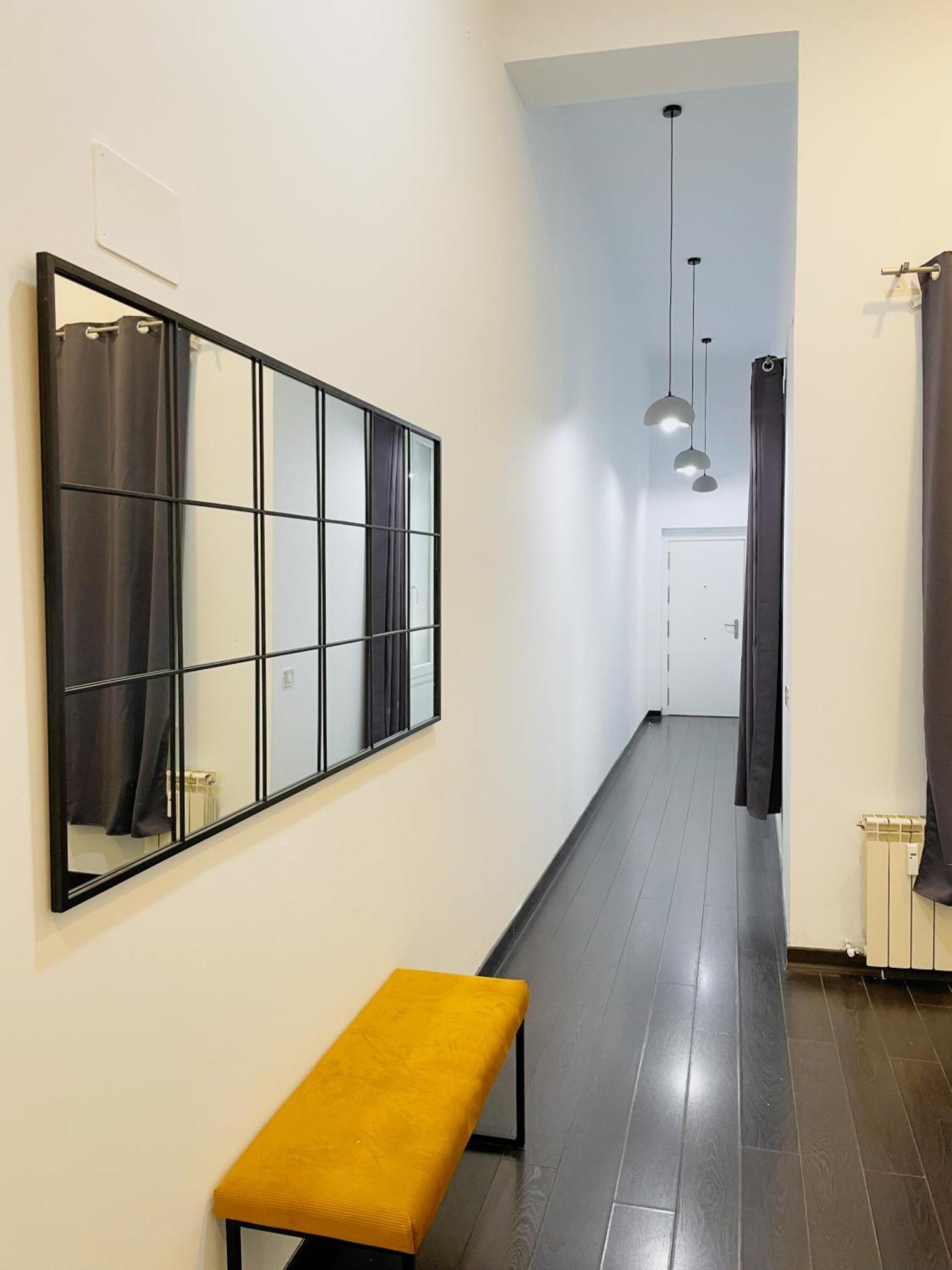 Carretas Duplex Exterior Derecha Apartment Madrid Bagian luar foto