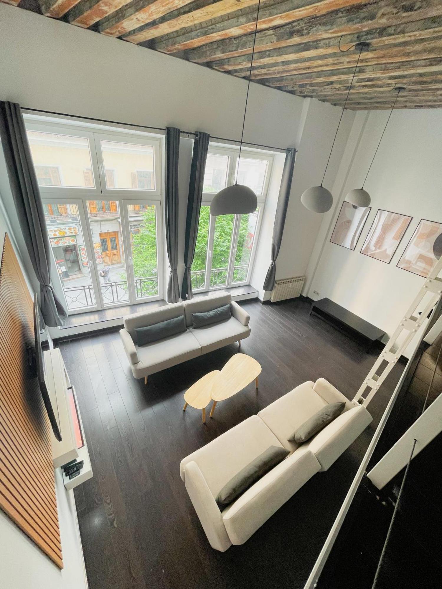 Carretas Duplex Exterior Derecha Apartment Madrid Bagian luar foto